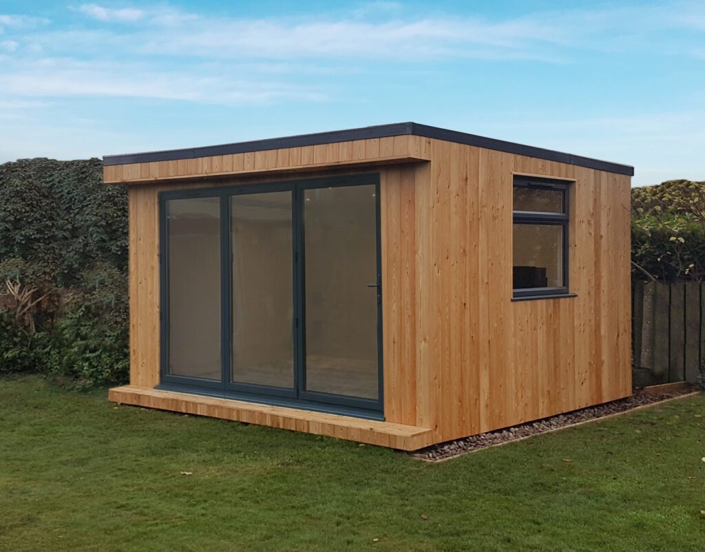 garden room side 4M with Bi-fold doors