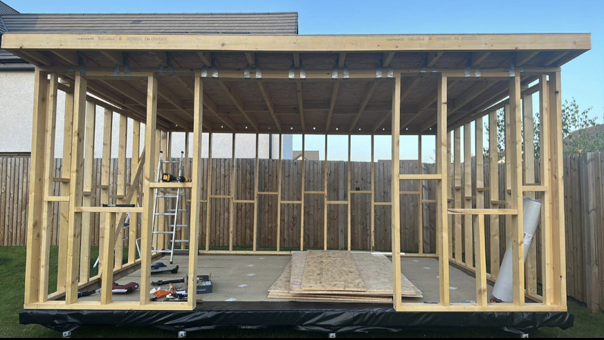 Customer Garden Room roof frame