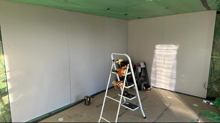 Customer Garden Room plasterboard